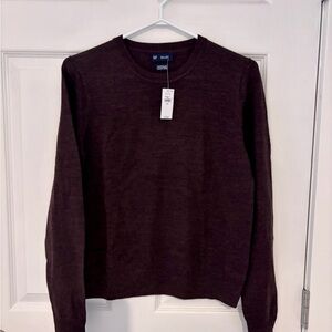 GAP Women’s Merino Wool Crewneck Sweater